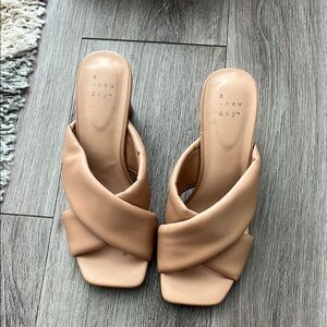 A New Day Women's Tan Slide Sandals